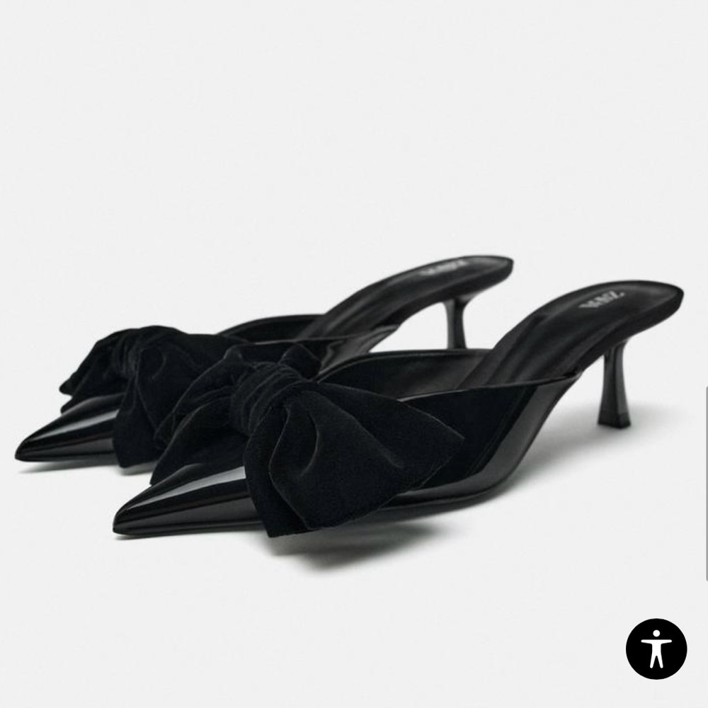 Heeled Mules With Bow